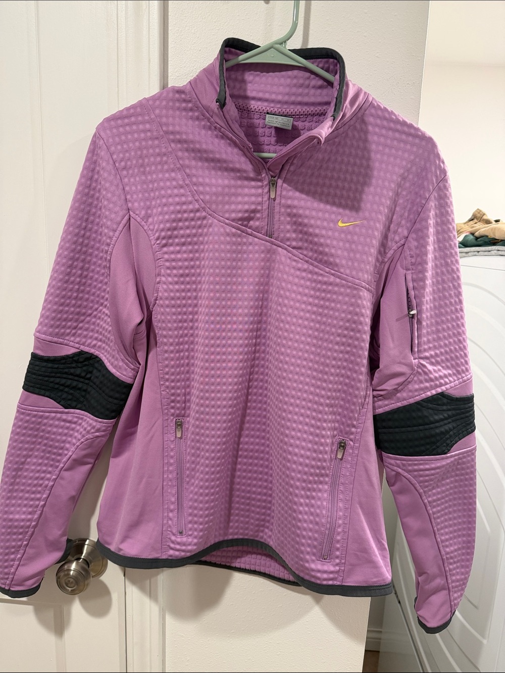 Nike Women’s Lavender Half-Zip Ski Pullover with Gray Accents